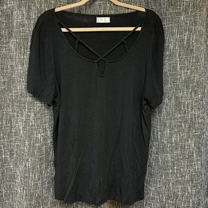 Maurices black strappy tee. XL. EUC.